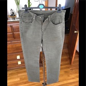 Levi’s 514 straight fit size 31x 32 light green